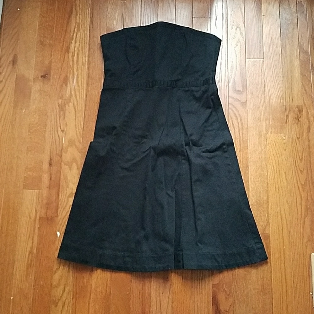 Strapless dress